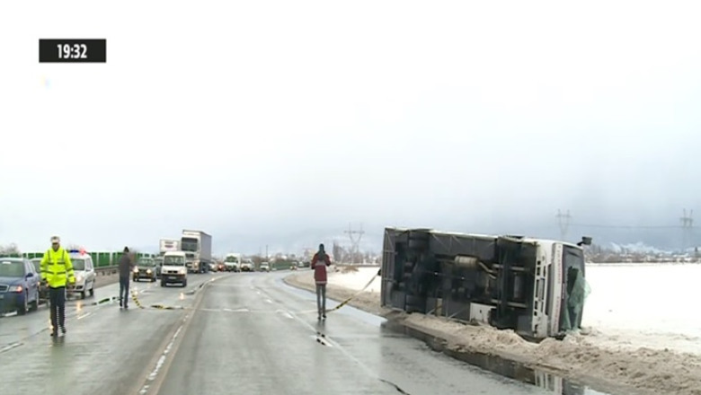 Accidente in serie pe „patinoarul” DN1 Imagine