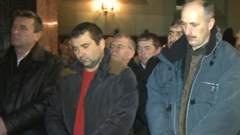 ACCIDENTUL AVIATIC. 11 salvatori din Horea au fost decorati Imagine