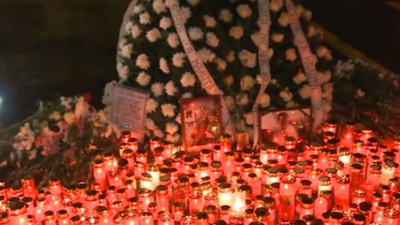 ACCIDENTUL AVIATIC. Zeci de bucuresteni au adus flori si lumanari in memoria victimelor Imagine