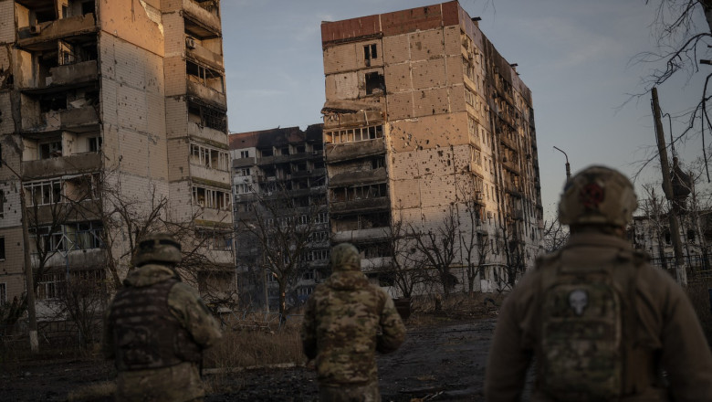 „Acesta este pamant ucrainean”. Localnicii din Donetk isi arata revolta si disperarea fata de pretentiile teritoriale ale lui Putin Imagine
