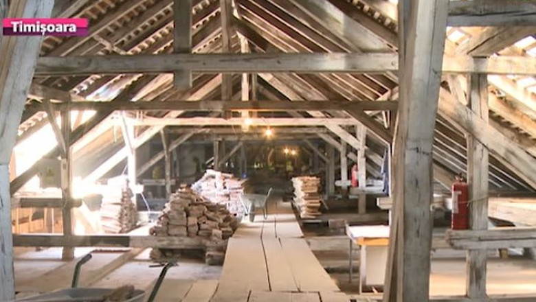 Acoperisul Colegiului National „C.D. Loga" din Timisoara - reabilitat, dupa ani de amanare Imagine