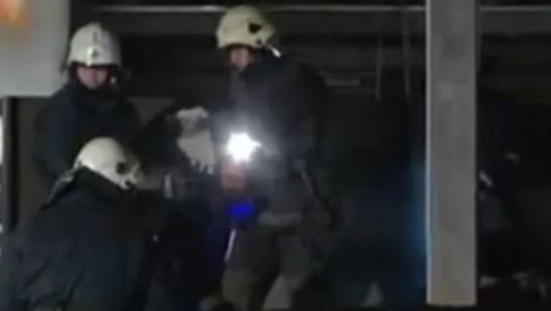 Acoperisul unui mall a cazut in Letonia. Patru oameni au murit si 20 sunt raniti Imagine