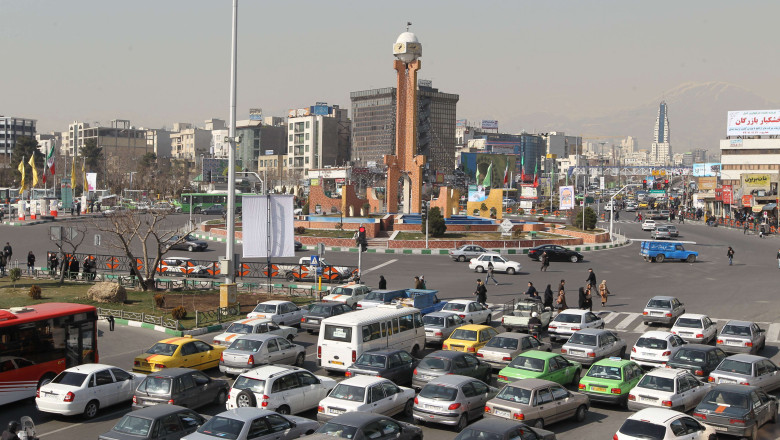 Acord intre Iran si Rusia pentru construirea a doua centrale nucleare Imagine