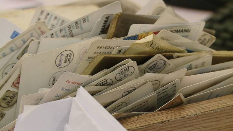 Acte de identitate neridicate de ani de zile Imagine