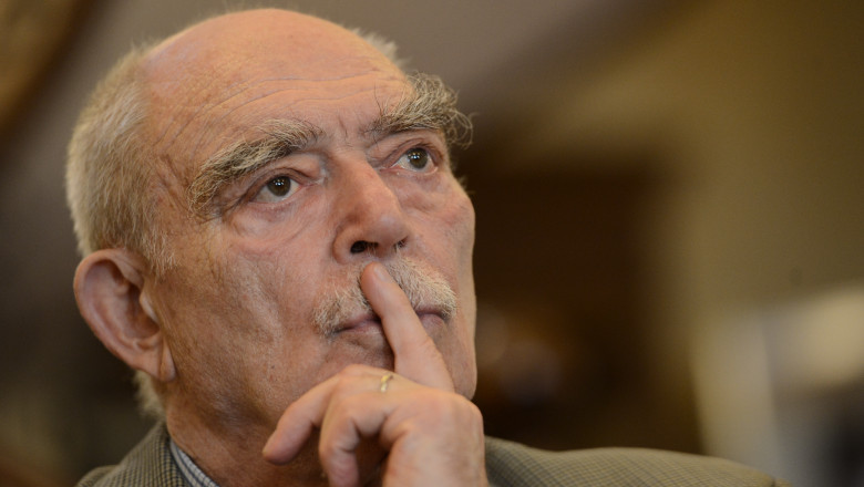 Actorul Mircea Albulescu a fost detubat si este cooperant dupa operatia pe cord Imagine