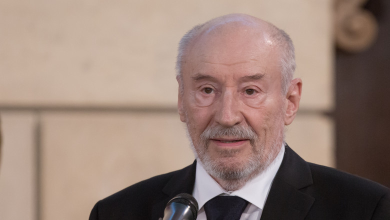 Actorul Victor Rebengiuc isi ia adio de la personajul Andre. Piesa de teatru „Tatal”, de la Bulandra, nu se mai joaca Imagine