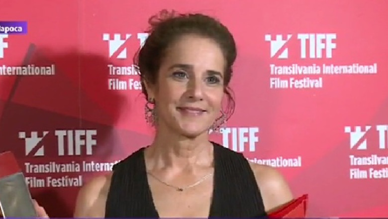 Actrita Debra Winger: Aveti o problema serioasa in Romania cu exploatarea gazelor de sist Imagine