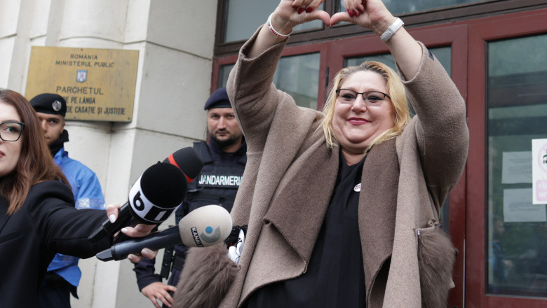 Acuzatiile oficiale aduse de procurori Dianei Sosoaca. Parchetul cere ridicarea imunitatii europarlamentarei SOS Romania Imagine