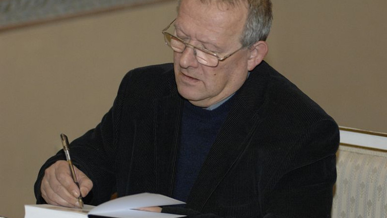 Adam Michnik: „Cand am vorbit ultima data cu Putin, am avut impresia ca vorbesc cu un gangster” Imagine