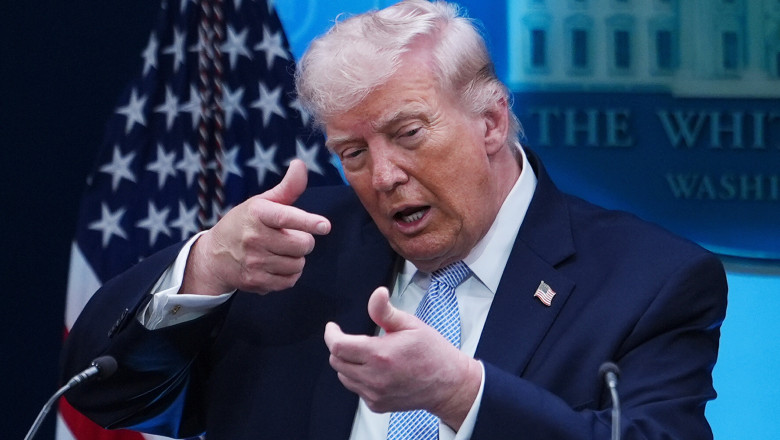 „Adios”: Donald Trump a distribuit o imagine AI care evoca un atac al SUA asupra Iranului