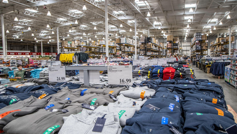 Administratia Trump interzice diplomatilor iranieni sa cumpere bunuri de lux si sa intre in magazine „en-gros” din SUA Imagine