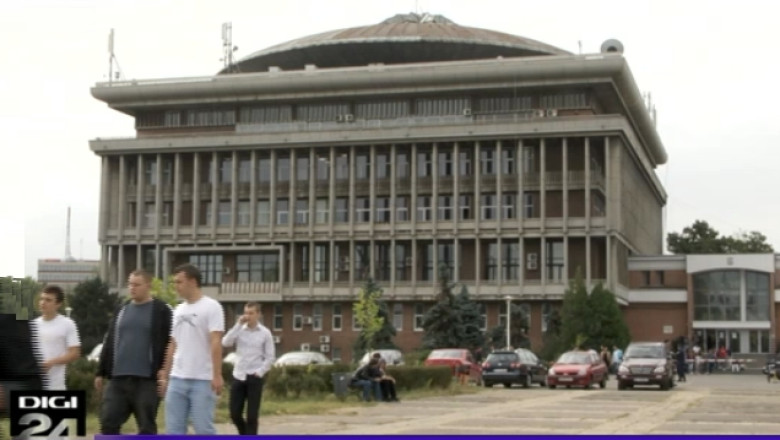 Admiterea la facultate: Cat ii costa pe absolventii de liceu taxele de inscriere Imagine