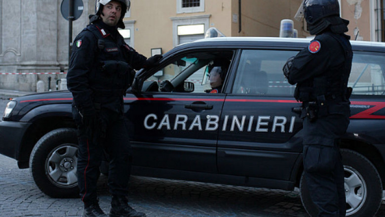 Adolescent roman de 14 ani, ucis cu focuri de arma la periferia Romei Imagine