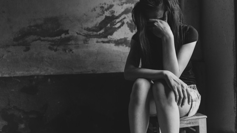 Adolescenta de 16 ani, obligata sa faca sex pe bani. Politistii au salvat-o din mainile traficantilor de carne vie Imagine
