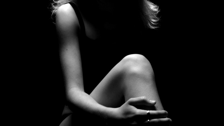 Adolescenta din Alba, santajata cu fotografii compromitatoare de un barbat cunoscut pe retelele sociale Imagine