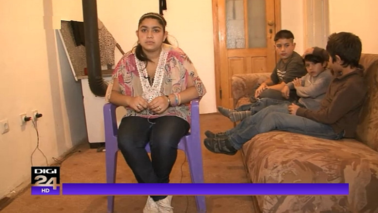 Adolescenta roma expulzata din Franta respinge compromisul lui Francois Hollande: nu se intoarce fara parinti. Raport: expulzarea este legala Imagine