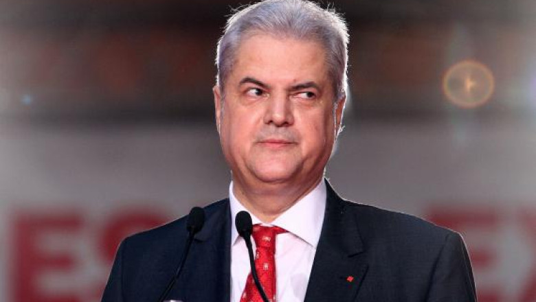 ADRIAN NASTASE a fost eliberat conditionat. Fostul premier a primit decizia judecatorilor la Jilava Imagine