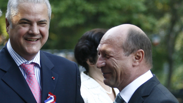 Adrian Nastase a transmis catre CSM o plangere impotriva lui Traian Basescu Imagine