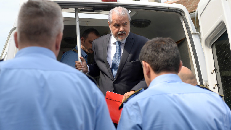 ADRIAN NASTASE, eliberat. La tribunal, l-a ironizat pe procurorul DNA: Nu voi candida la presedintie, nu am cum sa repet faptele Imagine