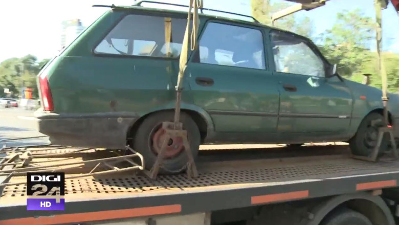 Adrian Sobaru a intrat cu masina in gardul Guvernului Imagine