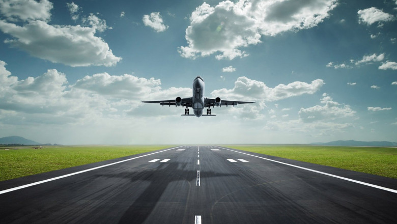 Aeroportul din Oradea va fi modernizat. Comisia Europeana a alocat 26 de milioane de euro pentru lungirea pistei Imagine