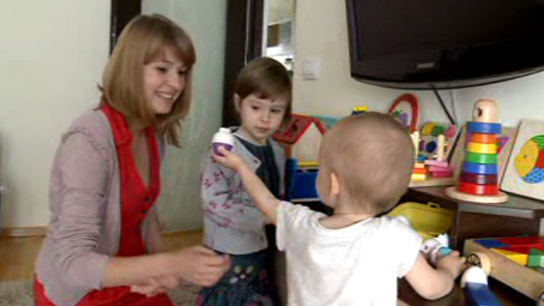 Afacere din joaca. Doi tineri din Iasi inchiriaza jucariile copilului lor de 2 ani Imagine