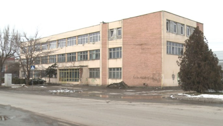 Afacere paguboasa pentru stat. Oficiul de Cadastru din Iasi a platit 2,8 milioane de euro pe o cladire aflata la un pas de prabusire Imagine