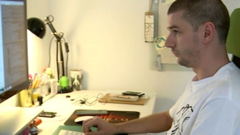 Afaceri de acasa. Ofertele pentru romanii care lucreaza pe internet au crescut cu 60% Imagine