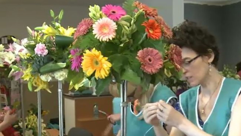 Afaceri infloritoare de sezon. Aranjamentele florale pentru o nunta costa intre 500 si 1.000 de euro Imagine