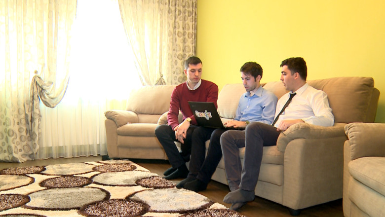 Afaceristi din facultate Imagine