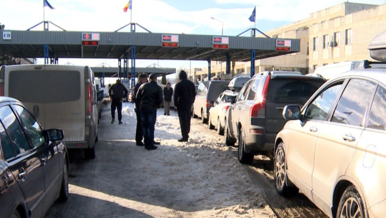 Aglomeratie in Vama Albita. Cetatenii moldoveni petrec Craciunul pe rit vechi in Uniunea Europeana Imagine