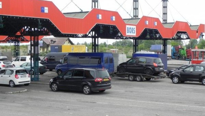 Aglomeratie in vami. Romanii care au petrecut sarbatorile in tara se intorc la munca in strainatate Imagine