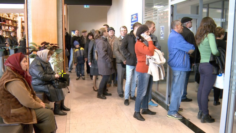 Aglomeratie la buletine inaintea alegerilor. Numarul cartilor de identitate eliberate s-a dublat Imagine