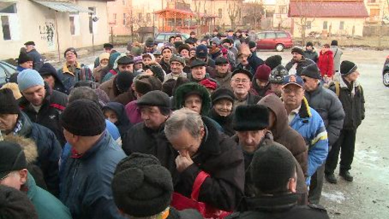 Aglomeratie la distribuirea ajutoarelor de la Uniunea Europeana Imagine