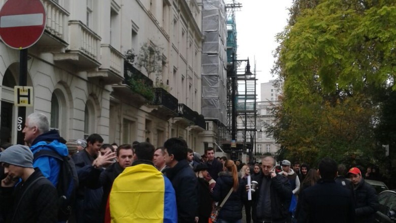 Aglomeratie la vot in Londra - imagini primite de la telespectatorii Digi24 Oradea Imagine