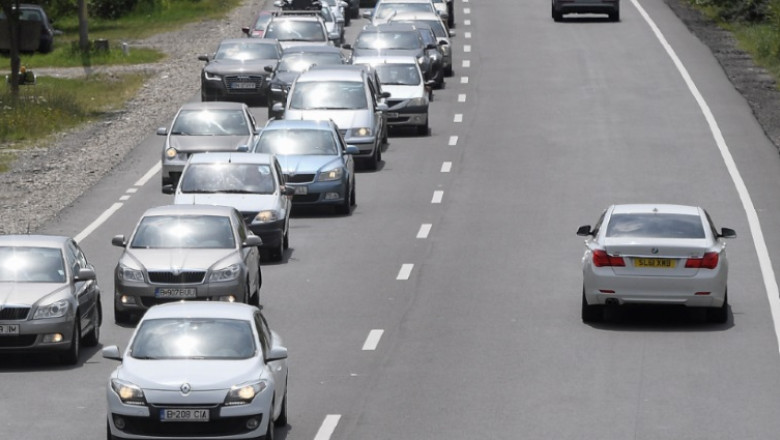 Aglomeratie pe mai multe drumuri din tara: S-au format coloane de masini pe DN1 Imagine