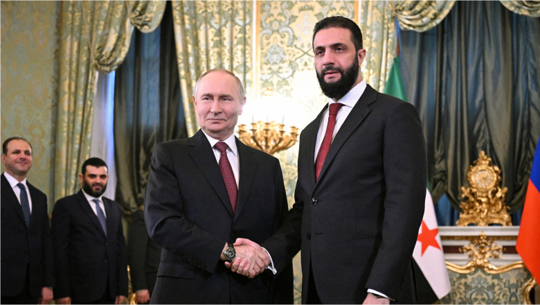 Ahmed al Sharaa, primit de Vladimir Putin la Moscova. Presedintele Siriei vrea extradarea lui Bashar al-Assad Imagine