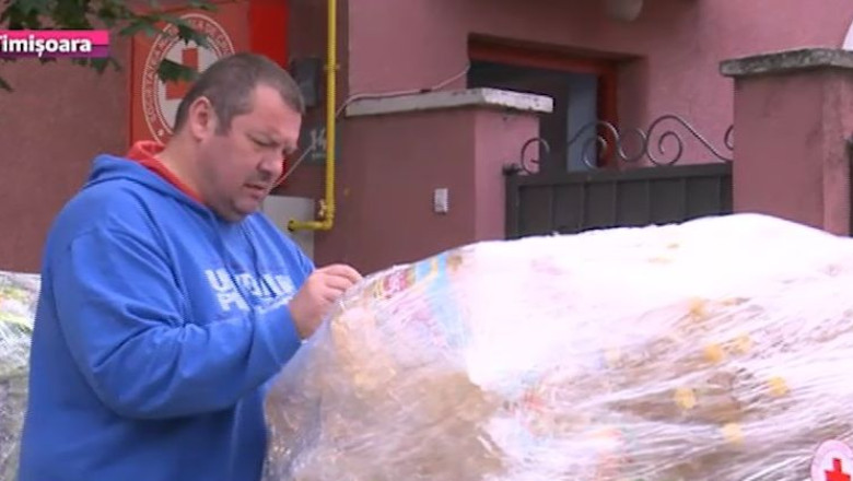 Ajutoare pentru sinistratii din Bosnia, la initiativa lui Dragan Petricevic, antrenorul lui BC Timisoara Imagine