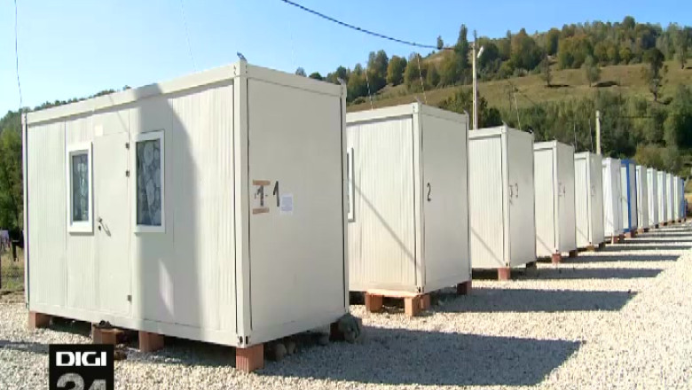 Ajutoarele pentru sinistrati, un simplu decor Imagine