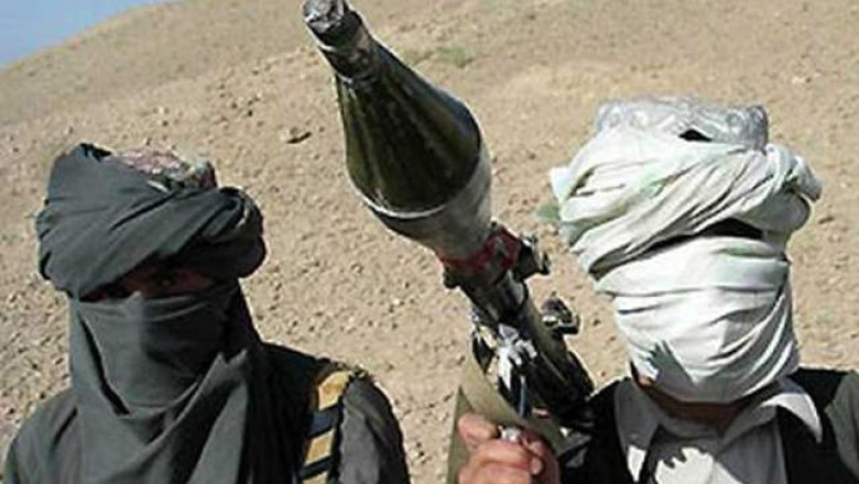 Al-Qaida a inventat o substanta lichida care transforma hainele in materiale explozive Imagine