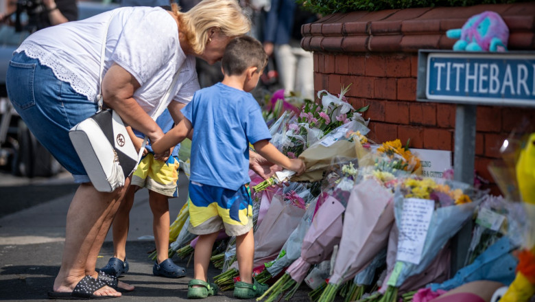 Al treilea copil a murit dupa atacul cu un cutit al unui tanar de 17 ani din Marea Britanie Imagine