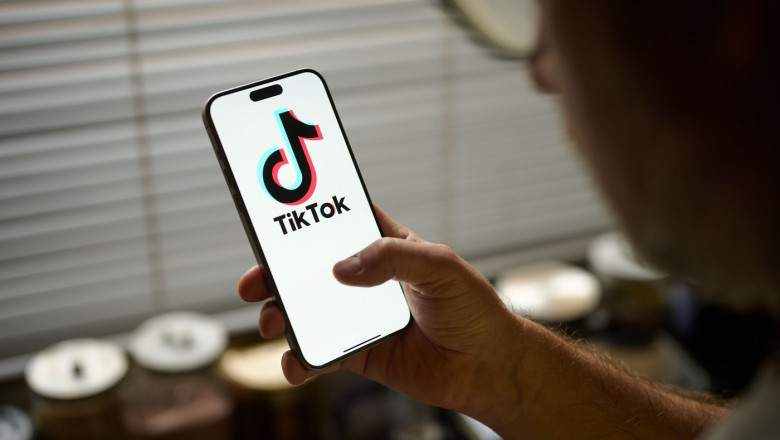 Albania interzice TikTok timp de un an, dupa uciderea unui adolescent. Premierul acuza platforma ca alimenteaza violenta Imagine