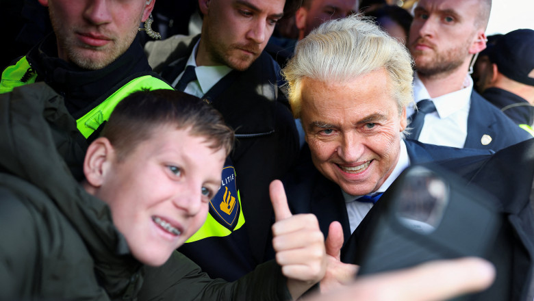 Alegeri anticipate in Olanda, miercuri. O coalitie centrista spera sa revina la putere, dupa esecul extremei drepte Imagine
