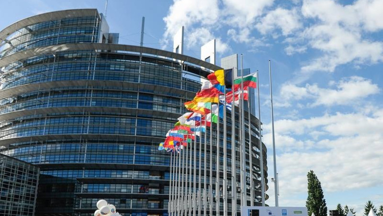 ALEGERI EUROPARLAMENTARE 2014: Popularii europeni obtin cele mai multe locuri in PE Imagine