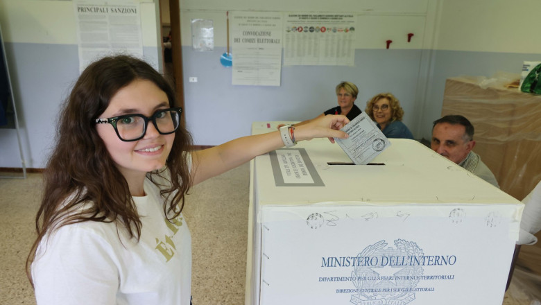 Alegeri Europarlamentare 2024. Europenii isi voteaza reprezentantii. Cum arata sectiile de vot in diferite tari europene Imagine