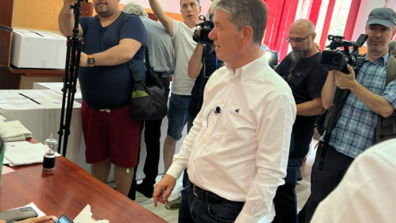 Alegeri locale 2024 - rezultate partiale: Scripcaru (PNL) castiga Primaria Brasov, devansandu-l pe actualul primar, Coliban Imagine