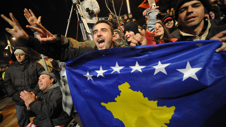 Alegeri locale in Kosovo. Miza scrutinului este participarea minoritatii sarbe la vot Imagine