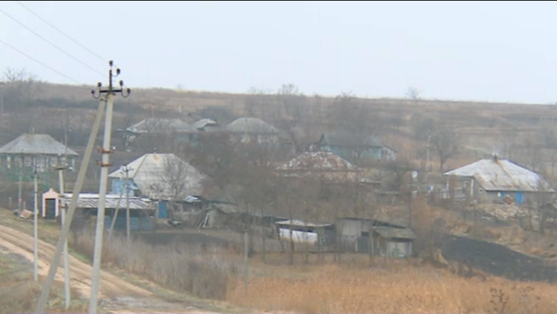 ALEGERI MOLDOVA. REPORTAJ. Satul moldovenesc moare in tacere Imagine