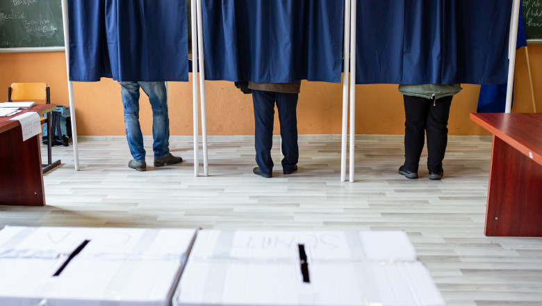 Alegeri parlamentare 2024. Romanii au iesit la vot in numar urias. Ar putea fi cea mai mare prezenta din ultimii 20 de ani Imagine