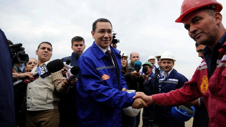 ALEGERI PREZIDENTIALE 2014. Campanie cu lansari de carte, vizite si DNA Imagine